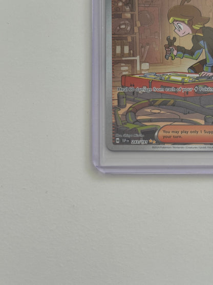 Pokémon-Karte Clemont's Quick Wit in Hülle, Detail der unteren Vorderseite
